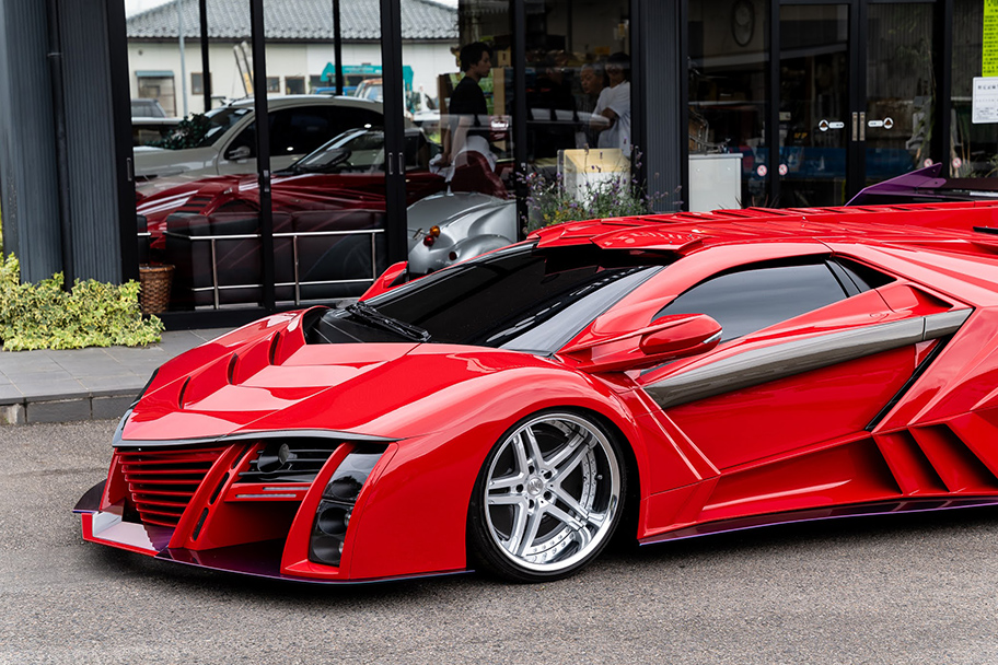 写真:和製スーパーカー フラッグシップ・モデル「BEAST(ビースト)」